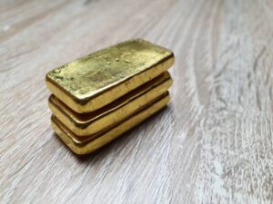 Gold in Peru from-Africa